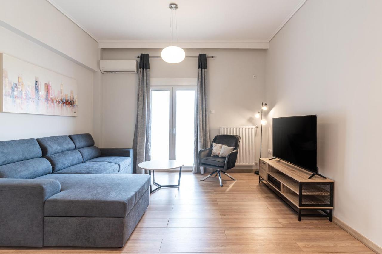 Apartment Spacious 2bd Next To Metro